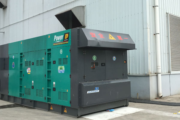 田家庵燃油滤清器的更换流程是怎样的？