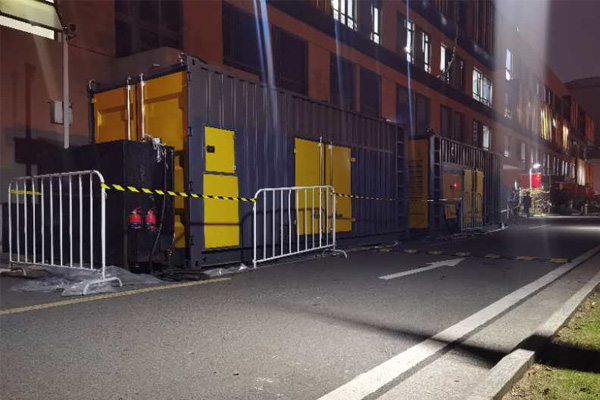 田家庵柴油发电机组的输出电压是如何调节的？