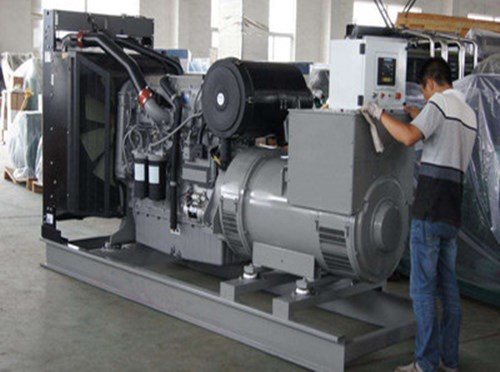 田家庵柴油发电机组和储能设备配合使用的案例