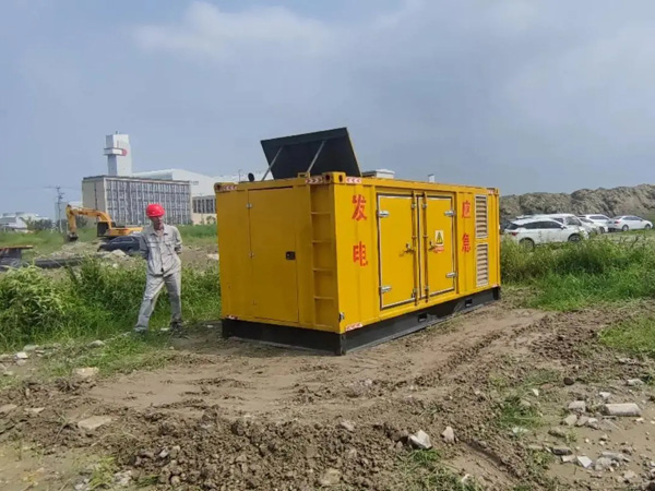 田家庵200KW柴油发电机机组每小时的油耗量受哪些因素影响?