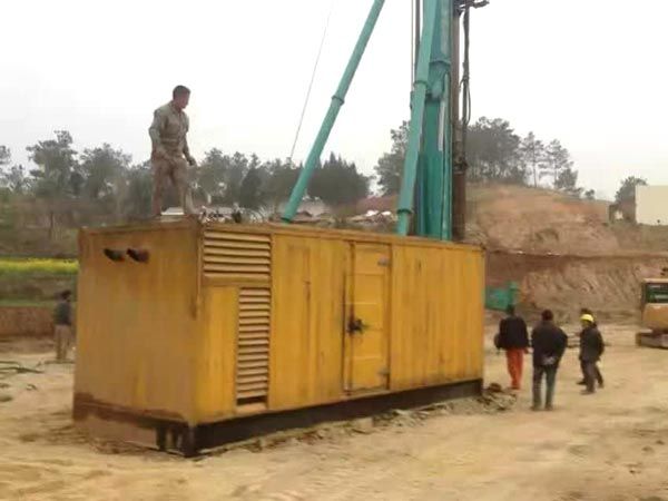 田家庵如何判断水冷式机油散热器密封件是否需要更换？